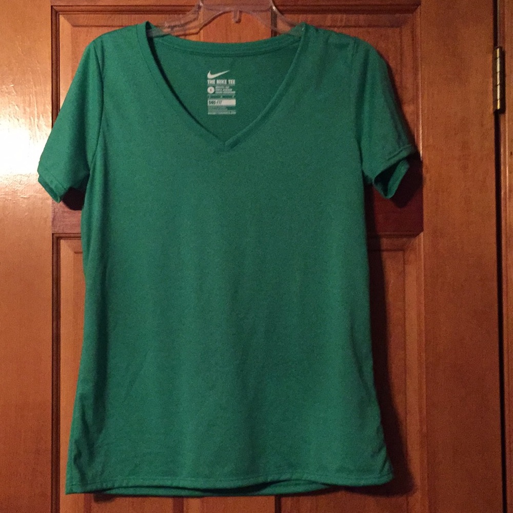 NWOT Nike Dri Fit V Neck Tee